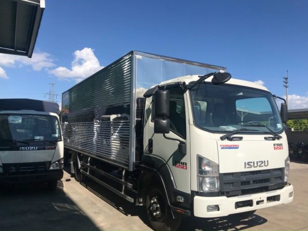 ISUZU 6.3 TẤN THÙNG KÍN